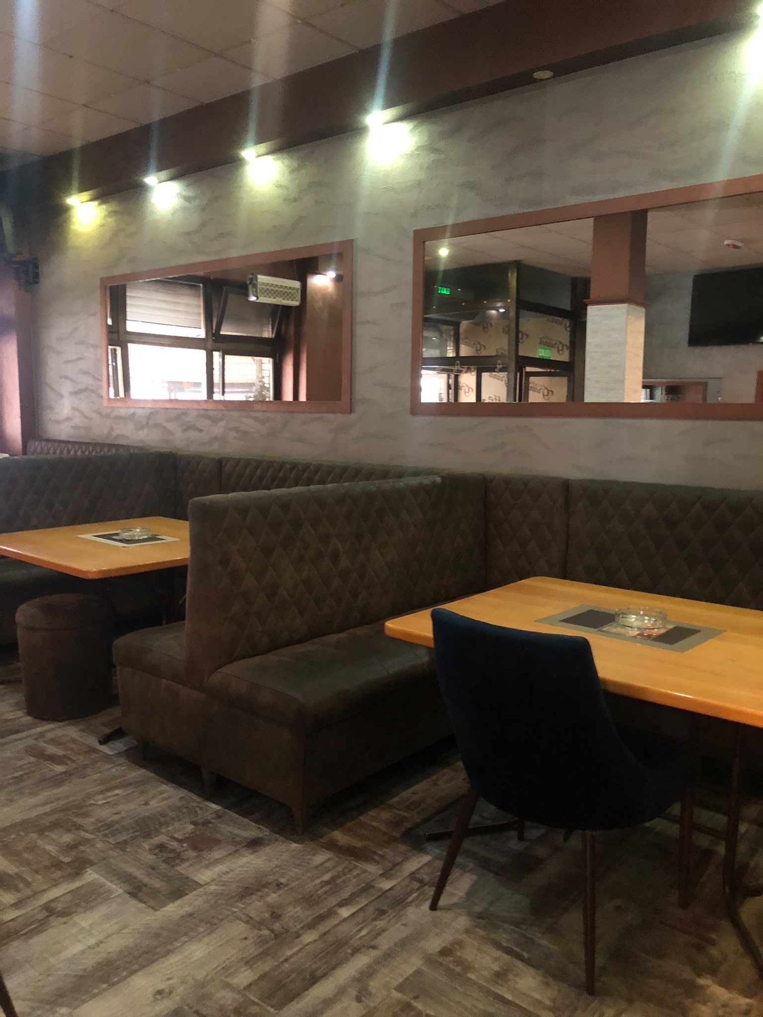 Caffe Grand enterijer 1